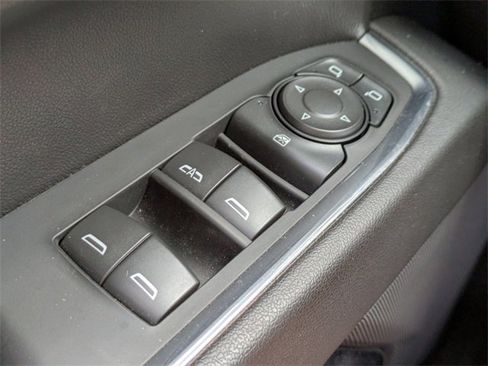 Used 2024 GMC Sierra 1500 Elevation image 25