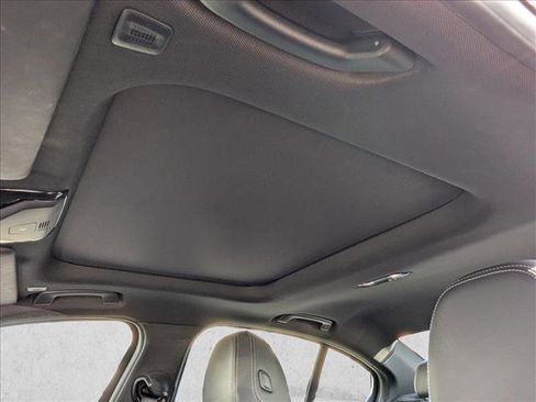 Used 2023 BMW 330i Sedan w/ Premium Package image 18