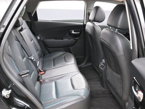 Used 2022 Kia Niro EX Premium FWD image 33