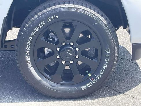 New 2026 RAM 2500 Laramie AWD/4WD image 12