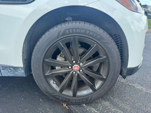 Used 2018 Jaguar F-PACE Prestige AWD/4WD image 9