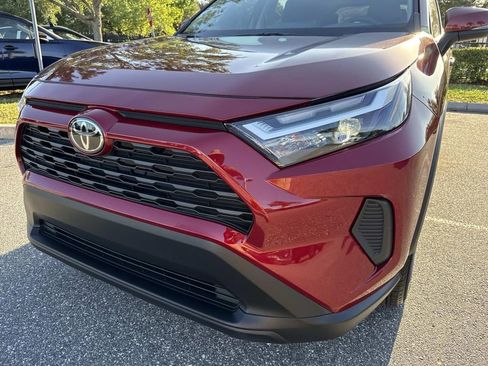 Used 2025 Toyota RAV4 XLE w/ Convenience Package image 10