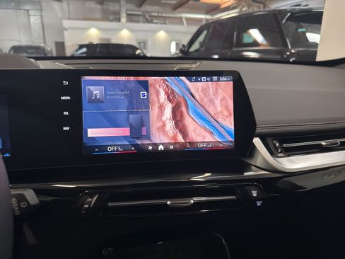 Used 2025 BMW X1 xDrive28i w/ Premium Package image 30