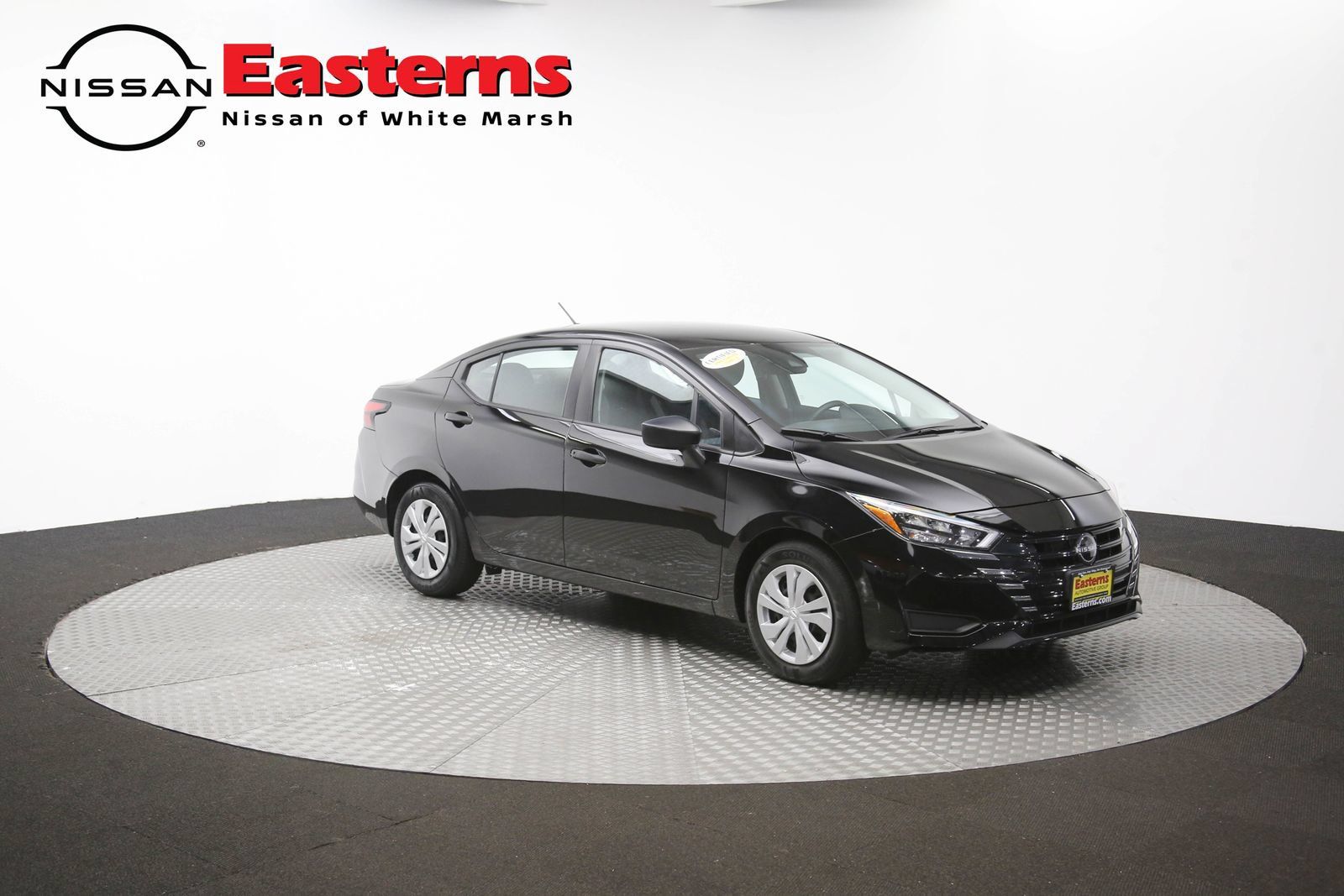Used 2025 Nissan Versa S FWD image 47