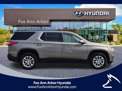 Used 2019 Chevrolet Traverse LT w/ LPO, Floor Liner Package AWD/4WD image 6