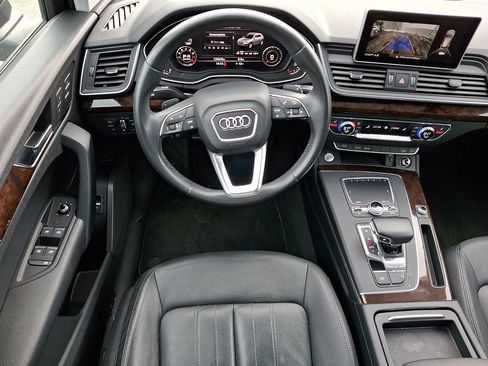 Used 2018 Audi Q5 2.0T Premium image 11