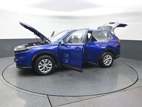 Used 2023 Honda CR-V LX image 45