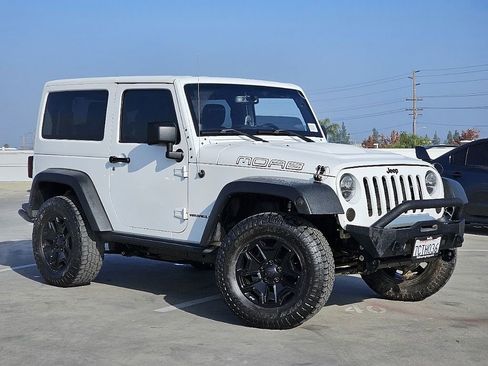 Used 2013 Jeep Wrangler Sahara image 3