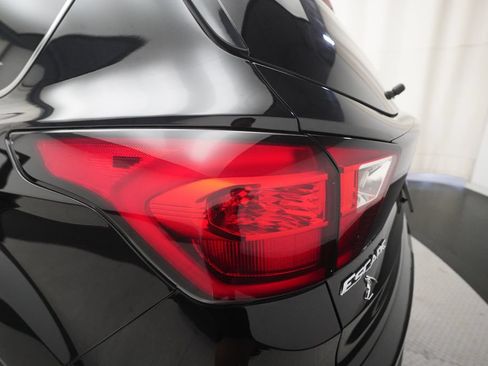 Used 2019 Ford Escape SE AWD/4WD image 31