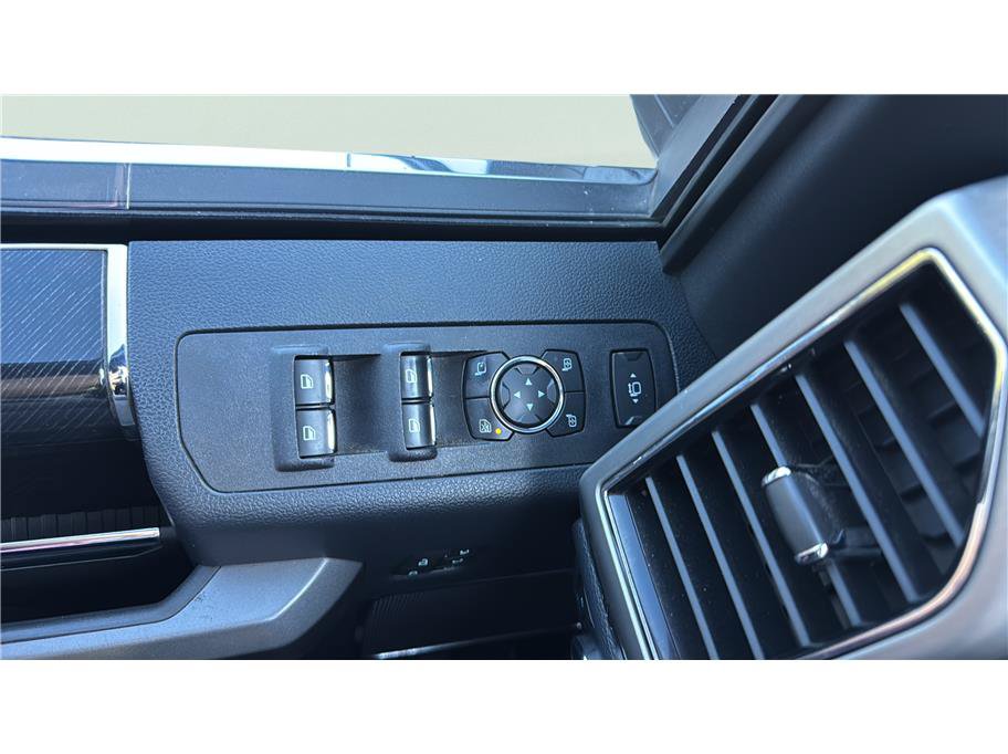 Used 2022 Ford F450 Platinum w/ FX4 Off-Road Package AWD/4WD image 21