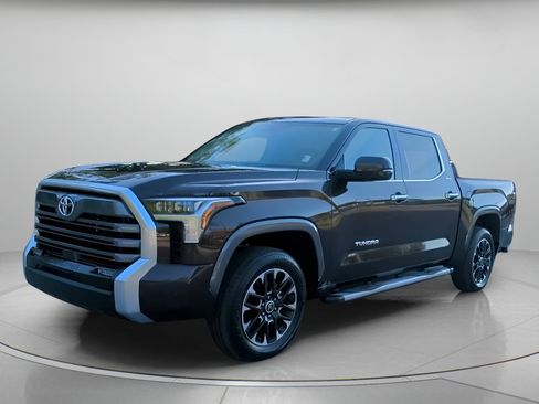 Used 2023 Toyota Tundra Limited AWD/4WD image 12