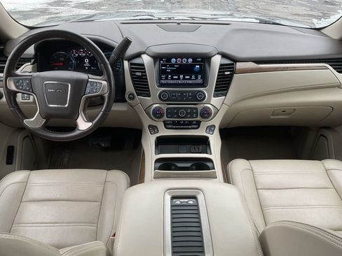 Used 2019 GMC Yukon Denali w/ Enhanced Security Package AWD/4WD image 17