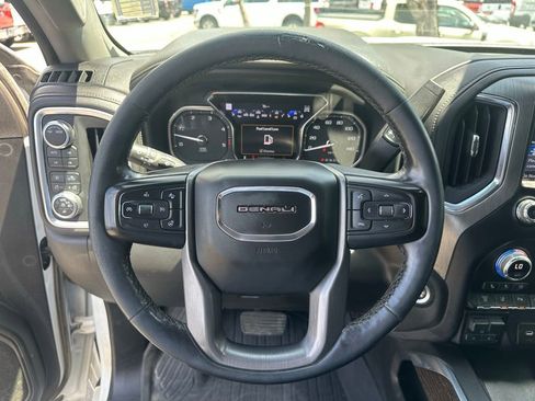 Used 2022 GMC Sierra 3500 Denali w/ Denali Ultimate Package AWD/4WD image 25