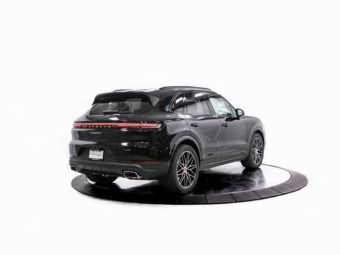 New 2026 Porsche Cayenne image 7