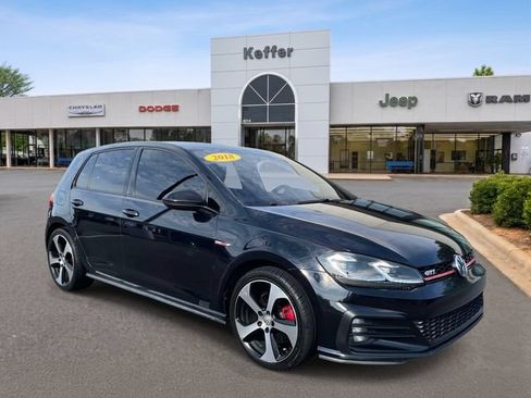 Used 2018 Volkswagen GTI S FWD image 3