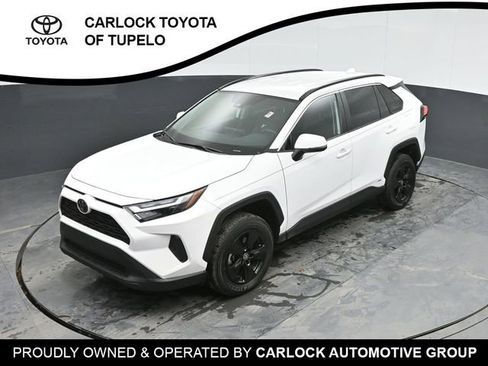 Used 2025 Toyota RAV4 XLE image 33