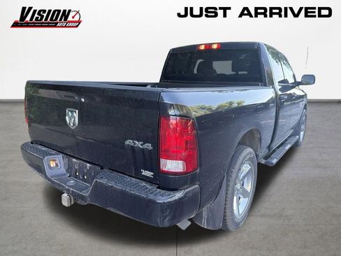 Used 2018 RAM 1500 Express AWD/4WD image 4