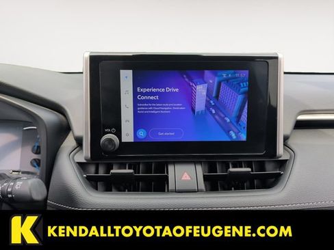 Used 2025 Toyota RAV4 XLE AWD/4WD image 14