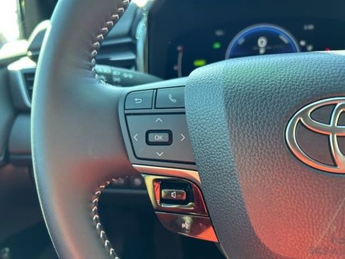 Certified 2026 Toyota Camry SE w/ Convenience Package image 19