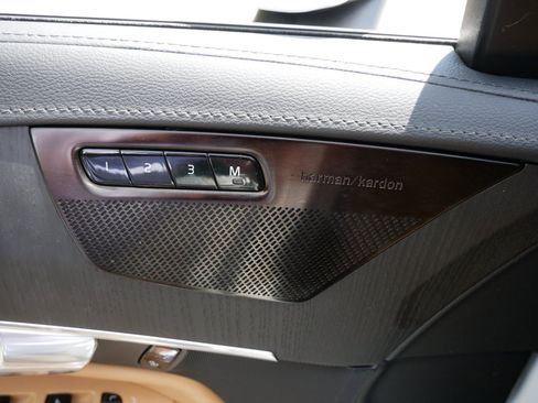Certified 2025 Volvo XC90 T8 Ultra w/ Protection Package Premier AWD/4WD image 17