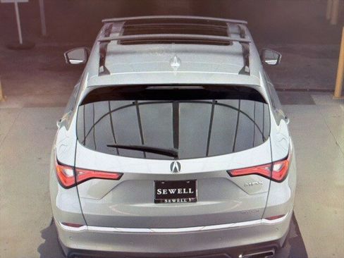Used 2022 Acura MDX SH-AWD w/ Technology Package image 12