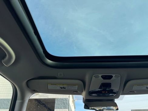 Certified 2025 MINI Cooper S image 15