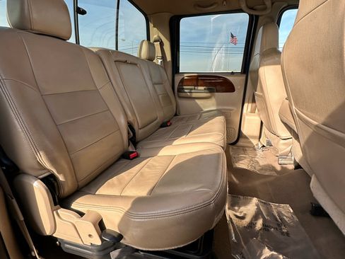 Used 2004 Ford F250 Lariat image 48