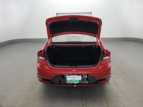 Used 2020 Hyundai Elantra Limited w/ Ultimate Package 03 FWD image 29