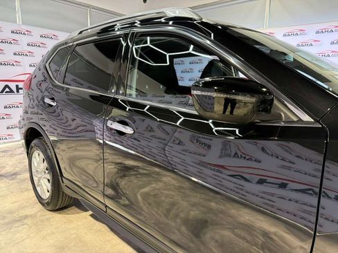 Used 2018 Nissan Rogue SV image 6