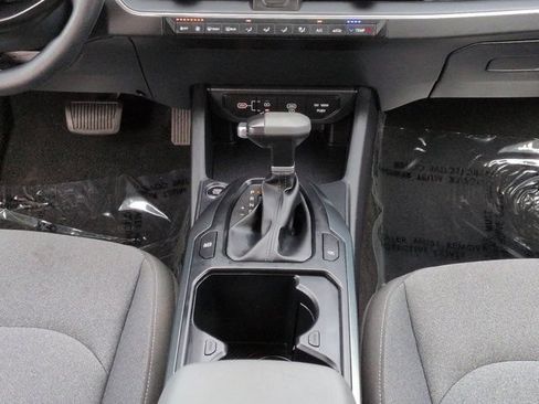 Used 2025 Kia K4 FWD image 17