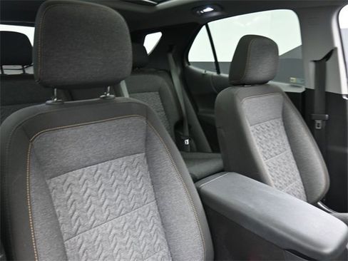 Used 2023 Chevrolet Equinox LT image 27