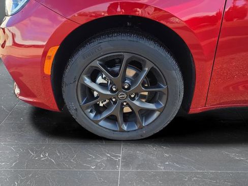 New 2026 Chrysler Pacifica Select w/ S Appearance Package image 37