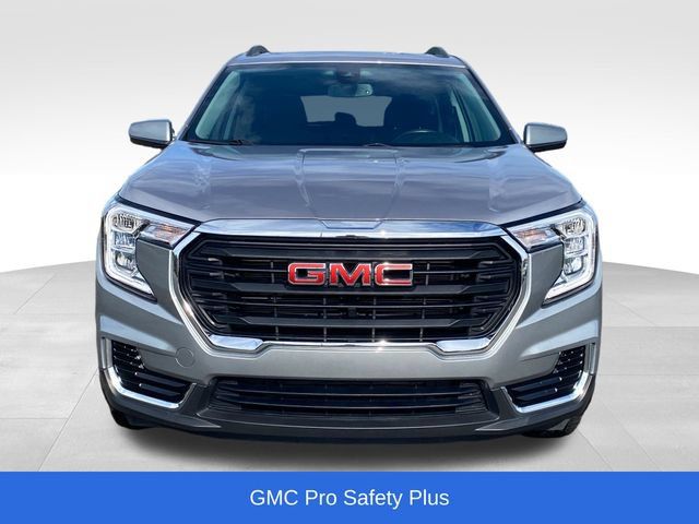 Certified 2024 GMC Terrain SLE w/ Driver Convenience Package AWD/4WD image 2
