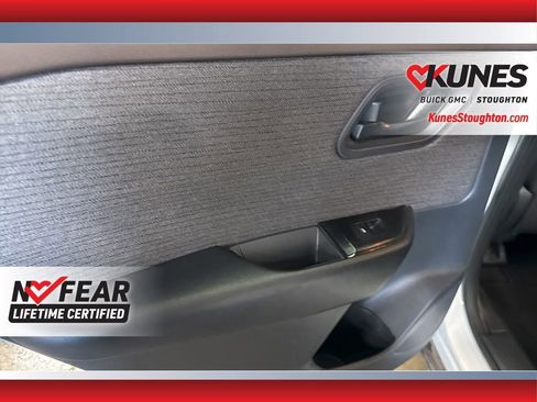 Used 2023 Nissan Rogue S image 33