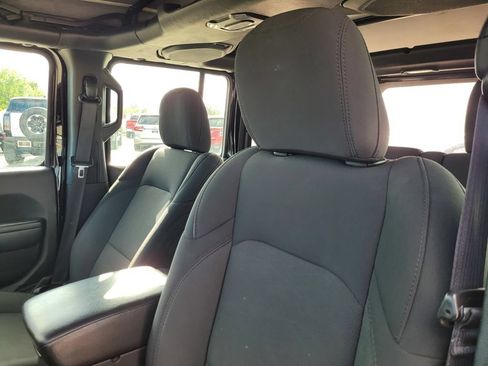 Used 2023 Jeep Wrangler Unlimited Sport AWD/4WD image 16