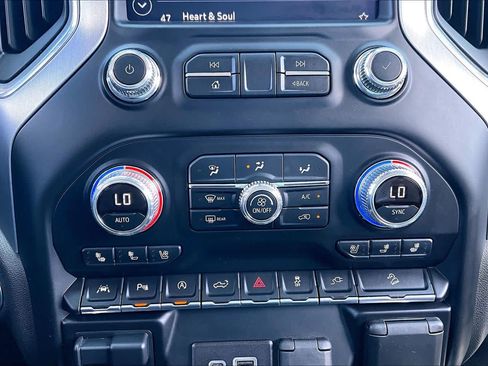 Used 2019 GMC Sierra 1500 SLT AWD/4WD image 34