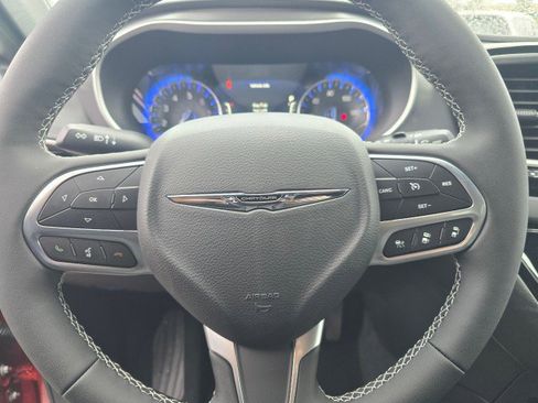 New 2026 Chrysler Voyager LX image 27