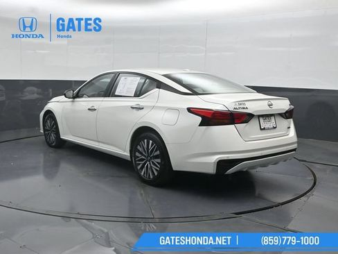 Used 2024 Nissan Altima 2.5 SV AWD/4WD image 8