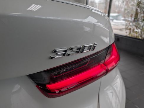 New 2026 BMW 330i xDrive Sedan w/ M Sport Package image 5