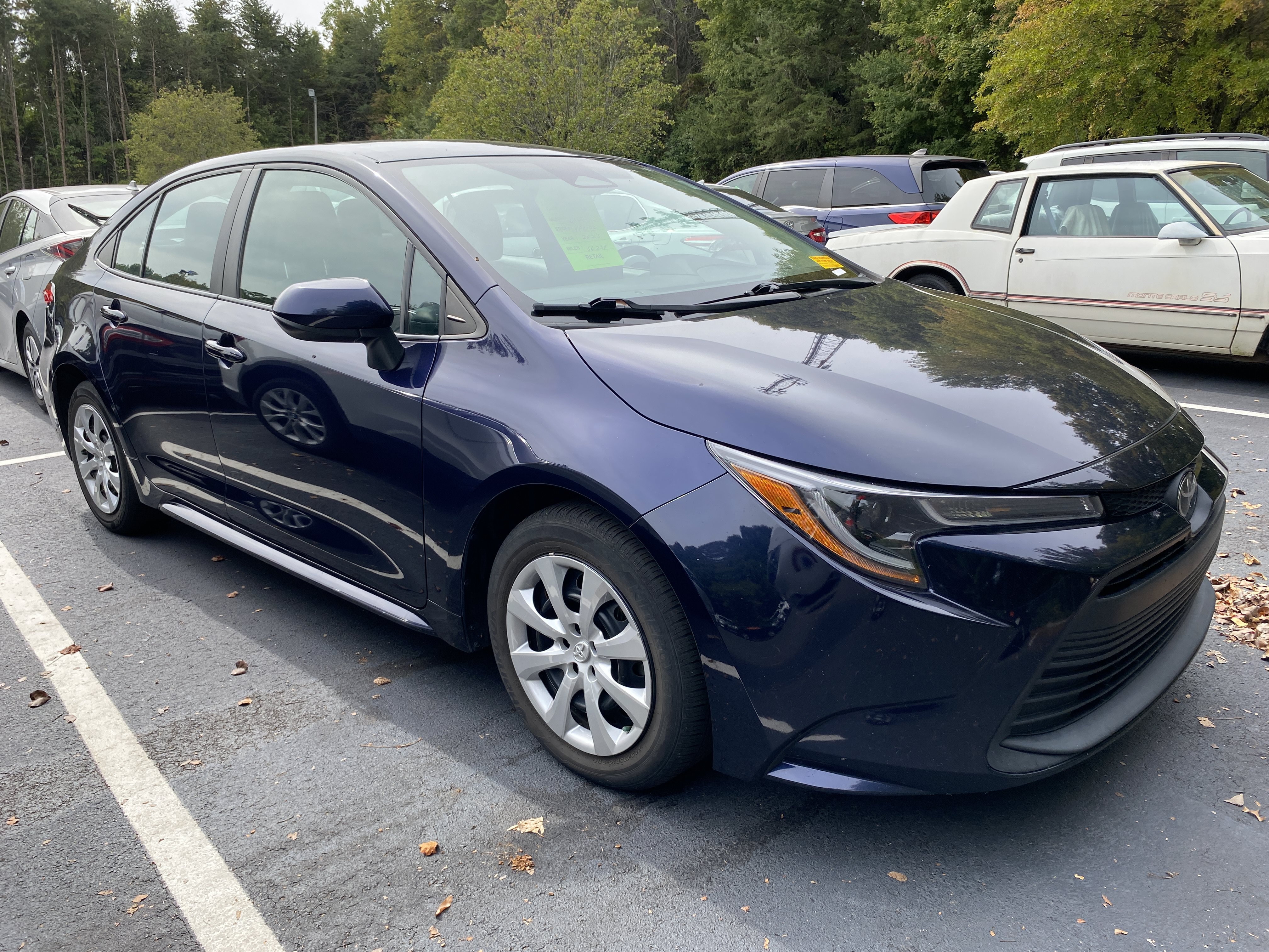 Used 2023 Toyota Corolla LE FWD image 2