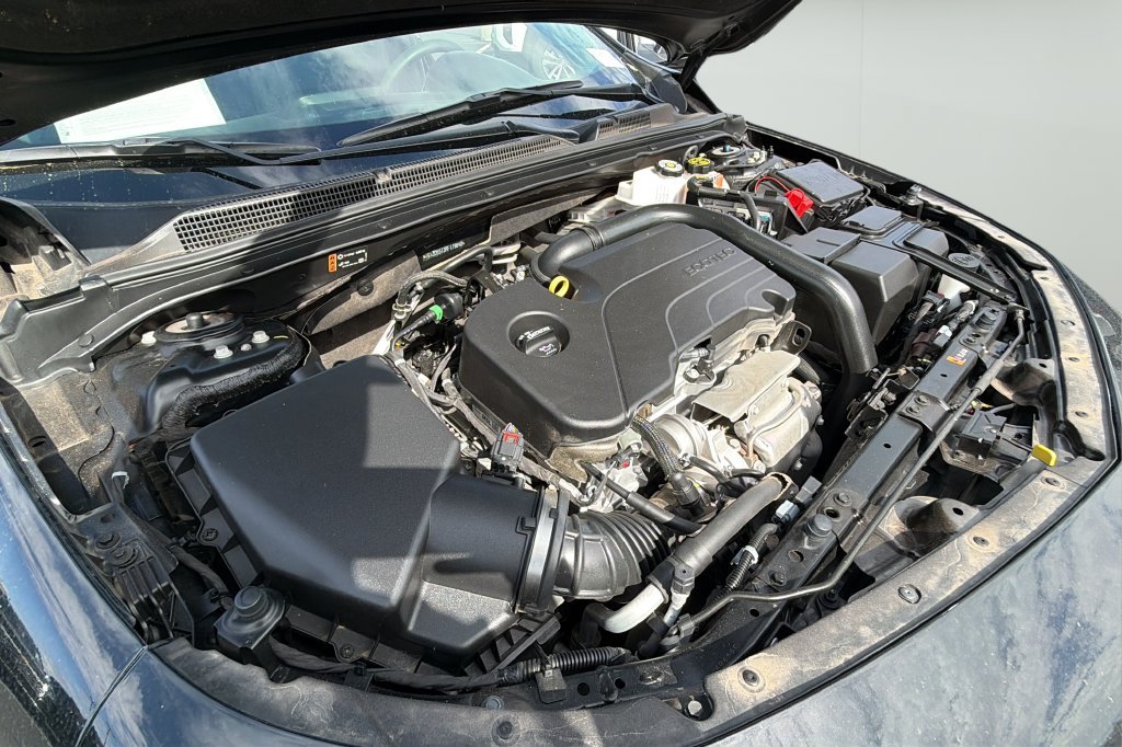 Used 2024 Chevrolet Malibu LT FWD image 10