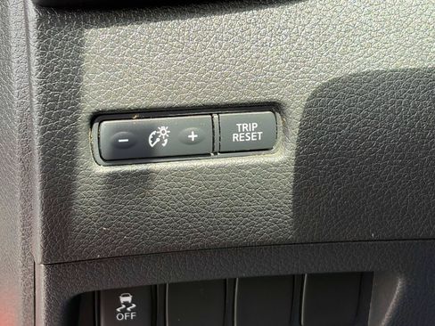 Used 2017 Nissan Rogue S w/ S Family Package FWD image 19