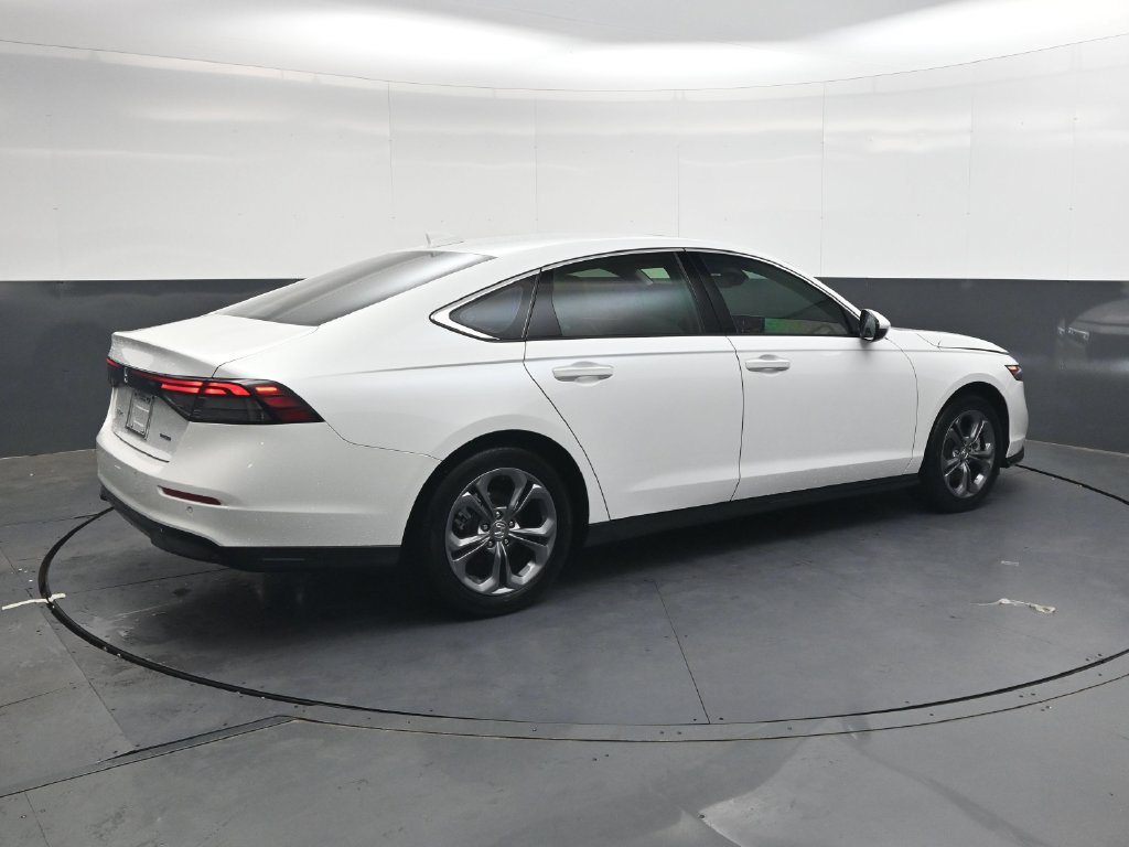Used 2025 Honda Accord EX-L image 4