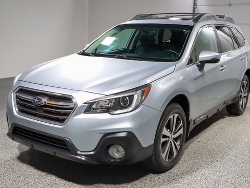 Used 2018 Subaru Outback 2.5i Limited w/ Popular Package #2 image 32