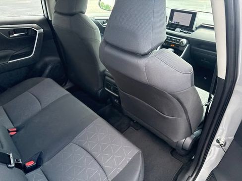 Used 2025 Toyota RAV4 XLE w/ Convenience Package AWD/4WD image 17