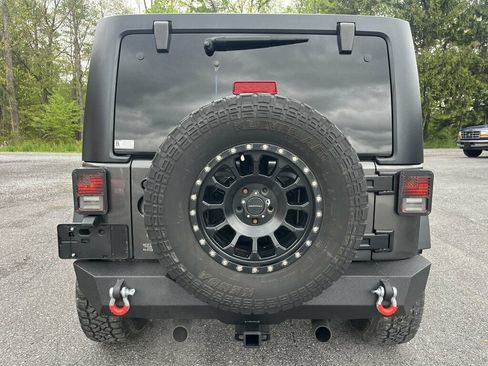 Used 2018 Jeep Wrangler Unlimited Sport S AWD/4WD image 4