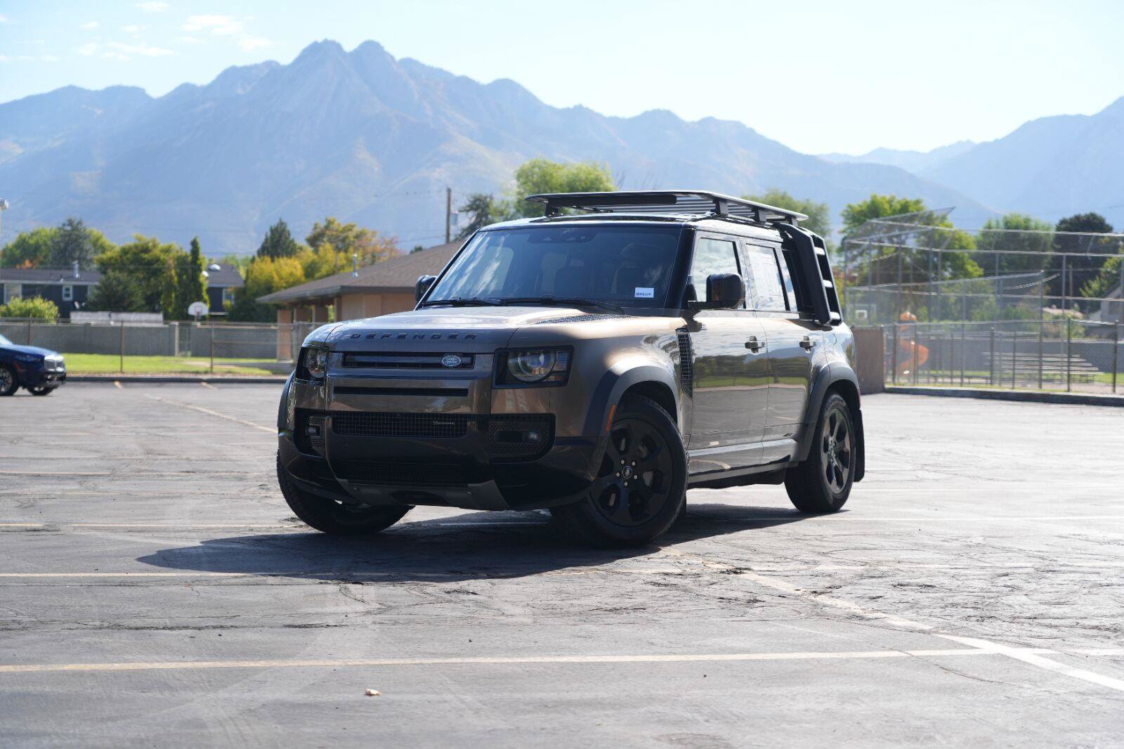 Used 2022 Land Rover Defender 110 X-Dynamic HSE AWD/4WD image 1