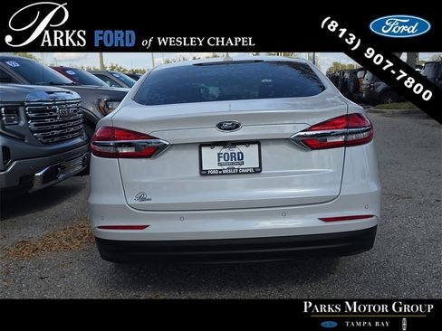 Certified 2020 Ford Fusion SE image 5