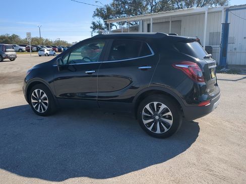 Used 2021 Buick Encore Preferred image 6