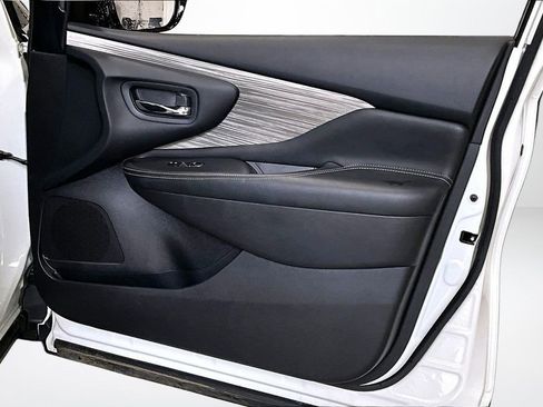Used 2015 Nissan Murano S AWD/4WD image 27